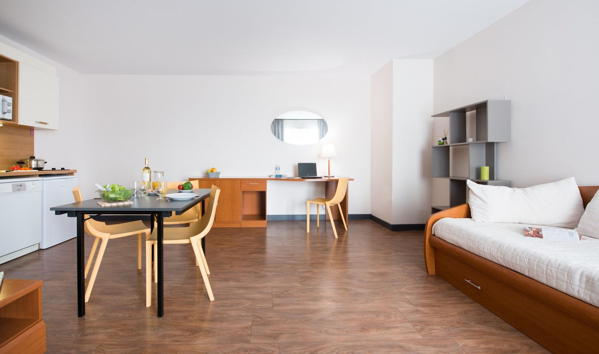 Comfort Aparthotel Saint-Nazaire Les Portes De L Ocean מראה חיצוני תמונה